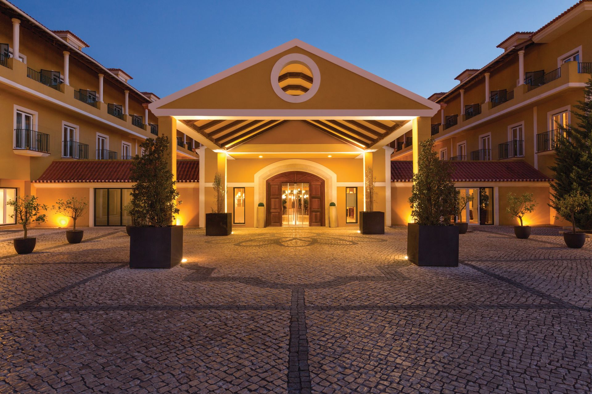 Dcr exterior 1