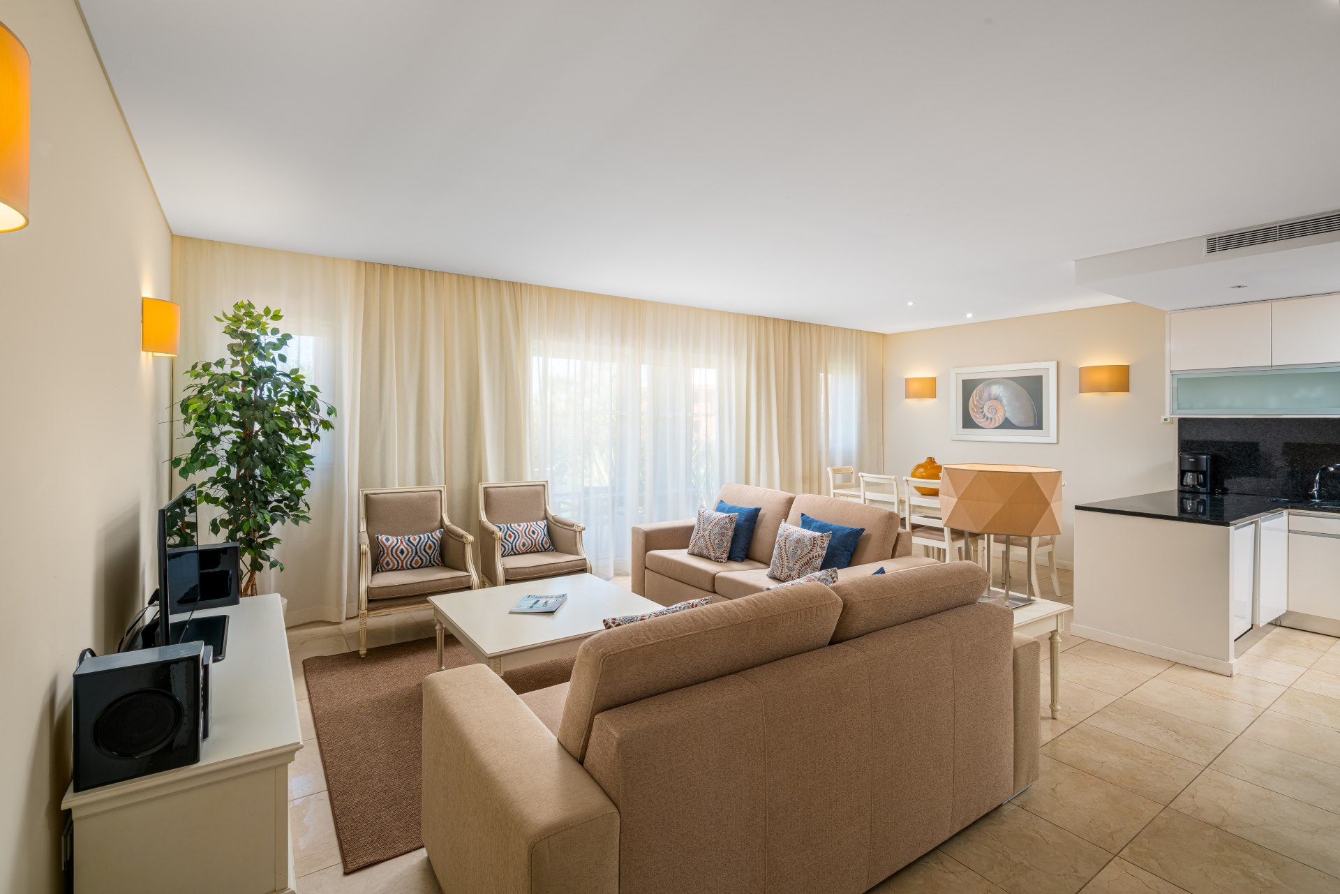 Msr tw3 living area